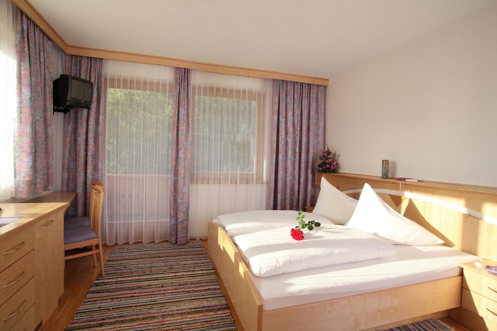 Hotel Garni Haus Anita Liesing Pokój zdjęcie