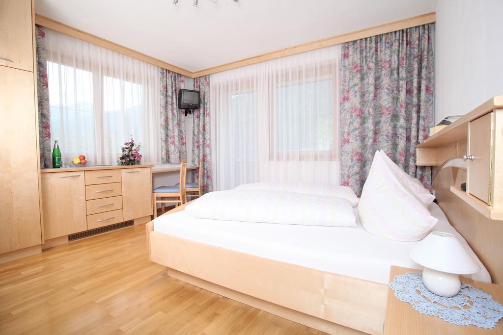 Hotel Garni Haus Anita Liesing Pokój zdjęcie
